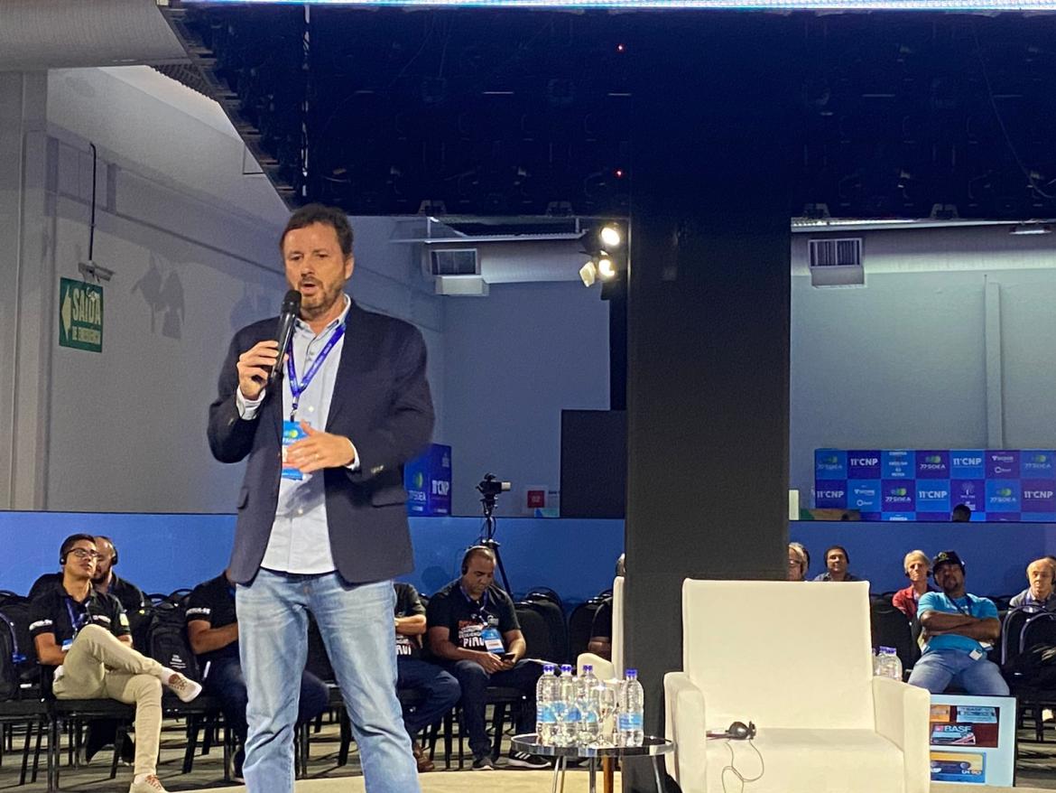 Eng. agr. Marcos Fava Neves, conhecido como o “Doutor Agro”