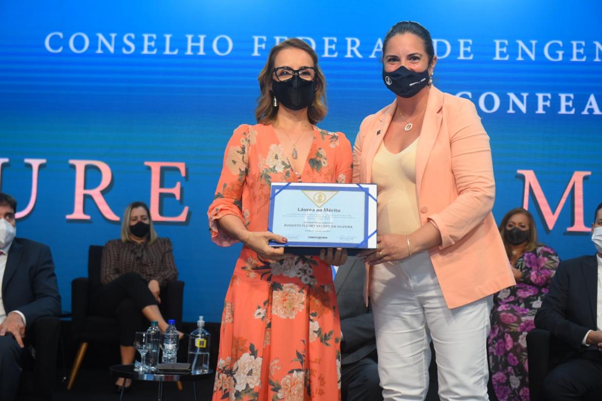 Giovana Fleury e conselheira Andréa Brondani