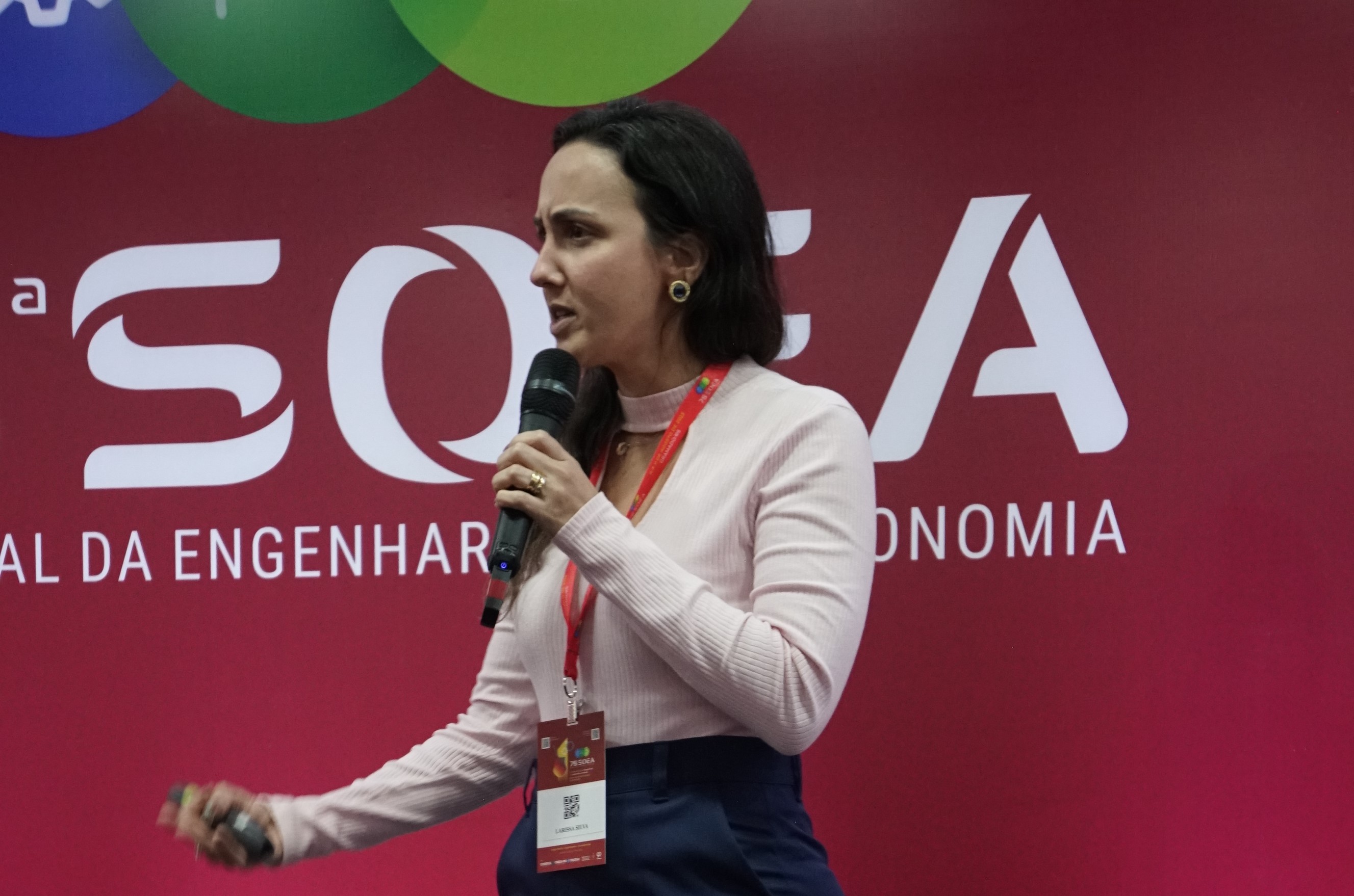 Engenheira de alimentos Larissa Morais Ribeiro da Silva