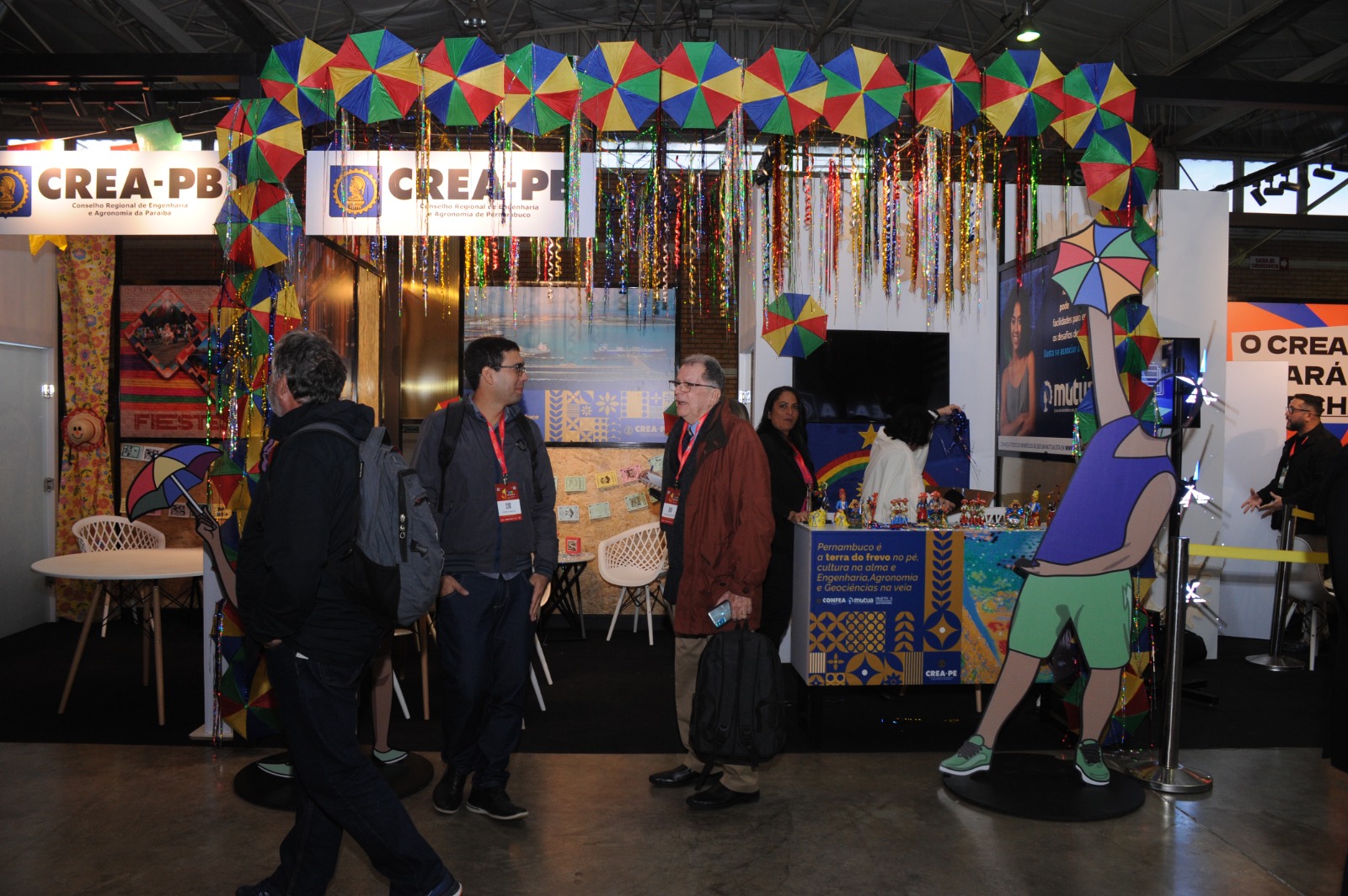 O frevo animou o estande do Crea-PE