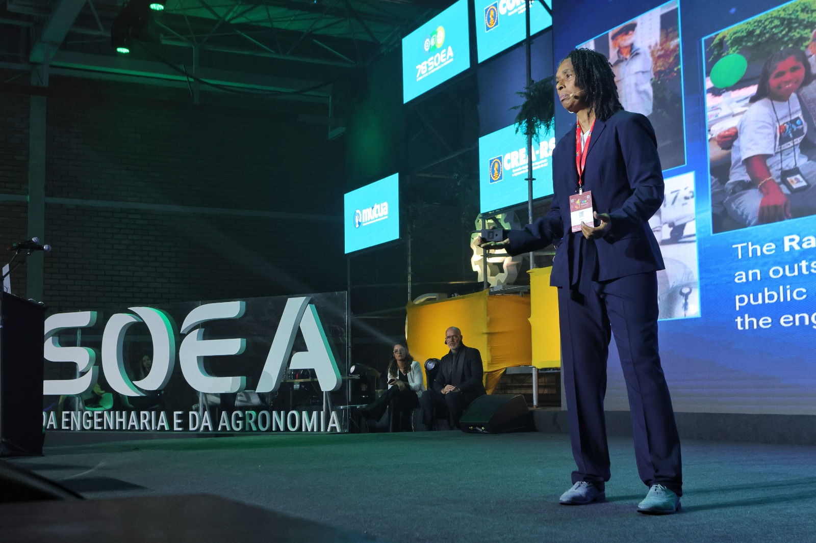 Engenheira mecânica Aprille Jay Ericsson apresentou sua experiência na Nasa, ressaltando aspectos técnicos sobre os instrumentos e pesquisas da agência espacial norte-americana