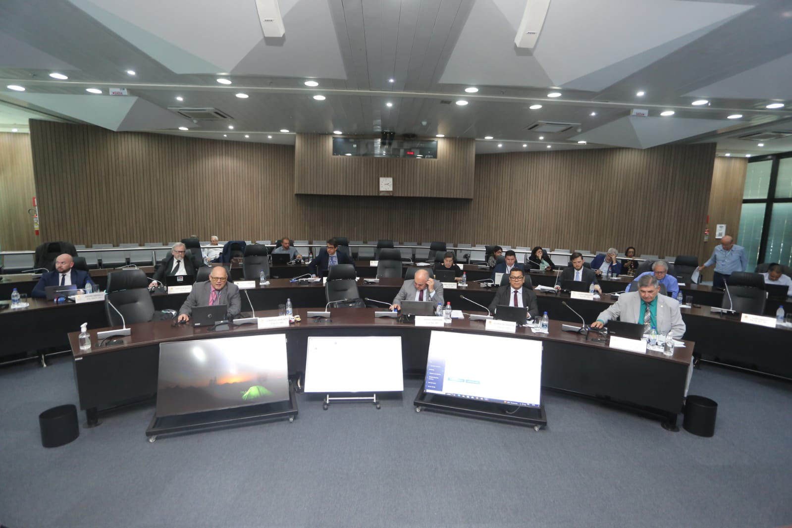 Sessão plenária nº 1.686, realizada nesta quarta-feira (25/9)